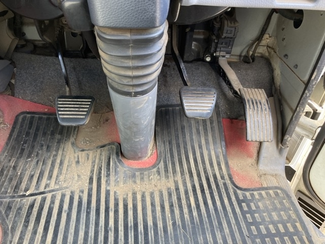 MITSUBISHI CANTER 2015