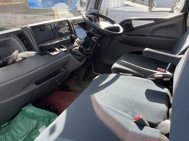 MITSUBISHI CANTER 2015