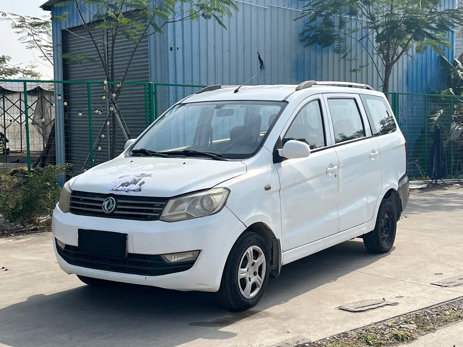 DONGFENG FENGGUANG 330 2016