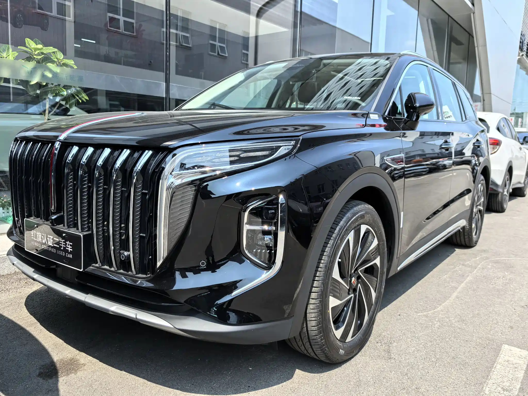 HONGQI HS7 PHEV 2025