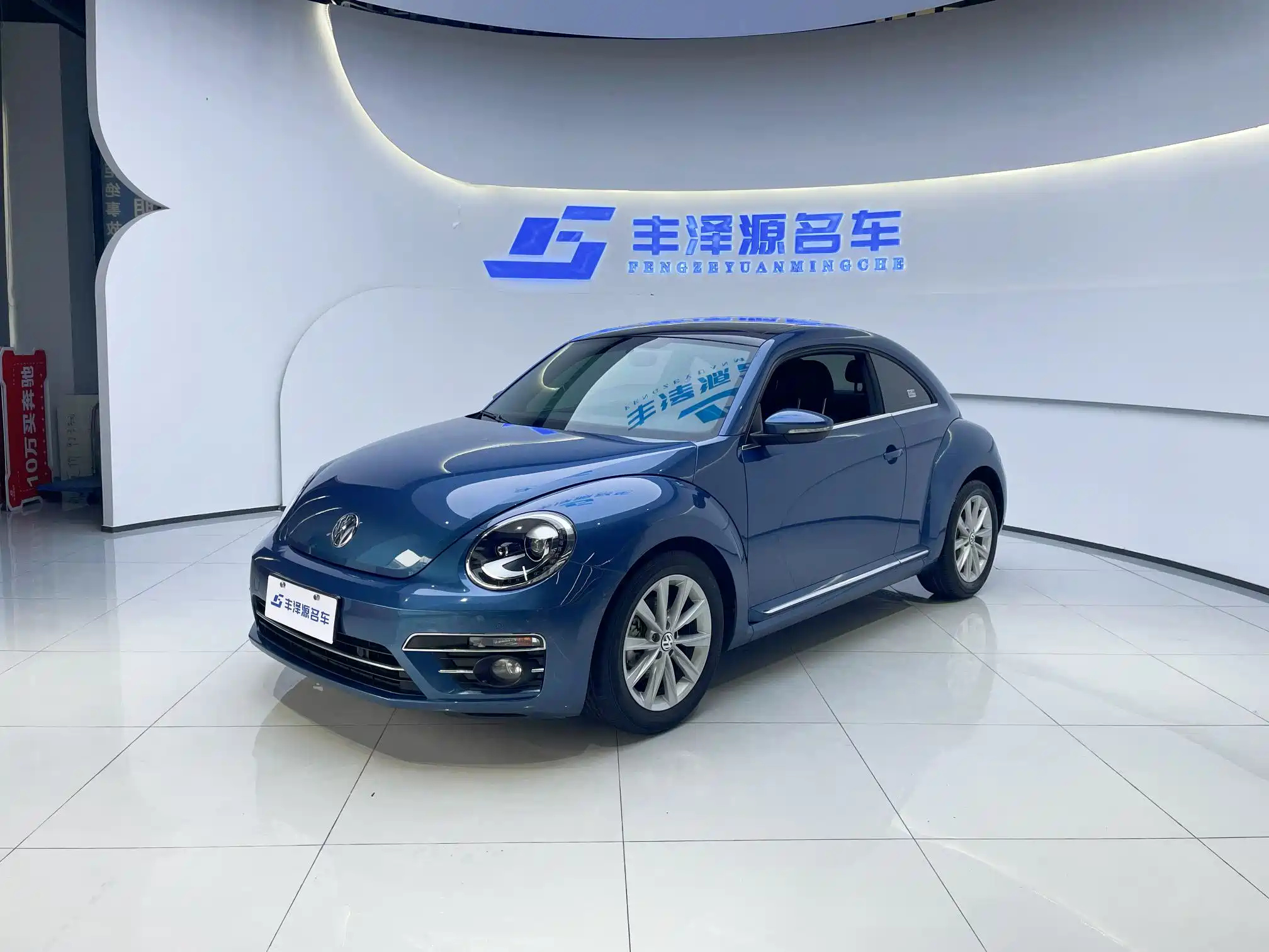 VOLKSWAGEN BEETLE 2018