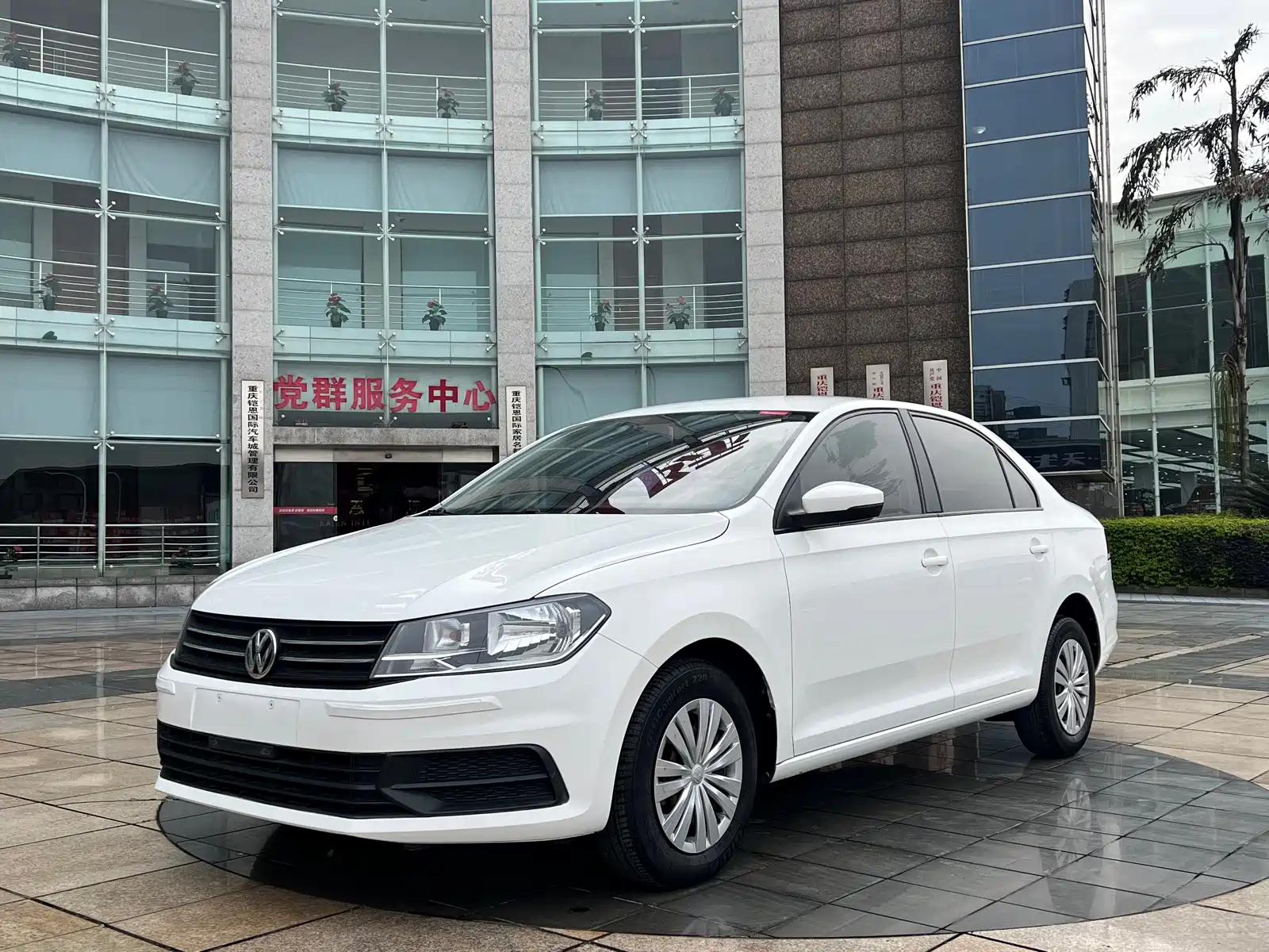 VOLKSWAGEN SANTANA 2018