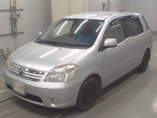 TOYOTA RAUM