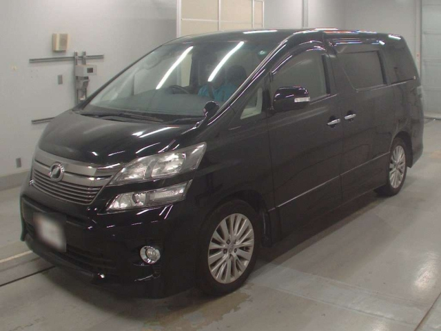 TOYOTA VELLFIRE 2013