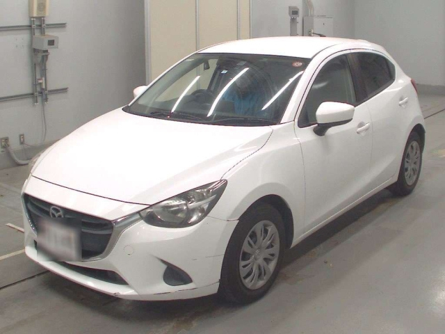 MAZDA DEMIO 2016