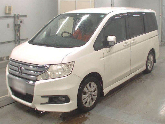 HONDA STEP WAGON 2010