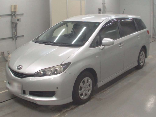 TOYOTA WISH 2011