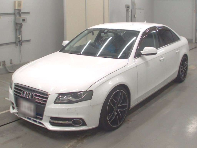 AUDI A4 2012
