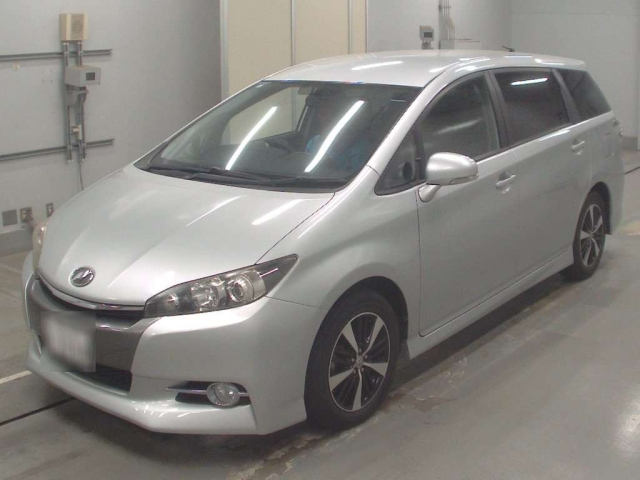 TOYOTA WISH 2013