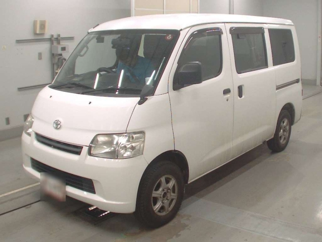 TOYOTA TOWN ACE VAN 2011