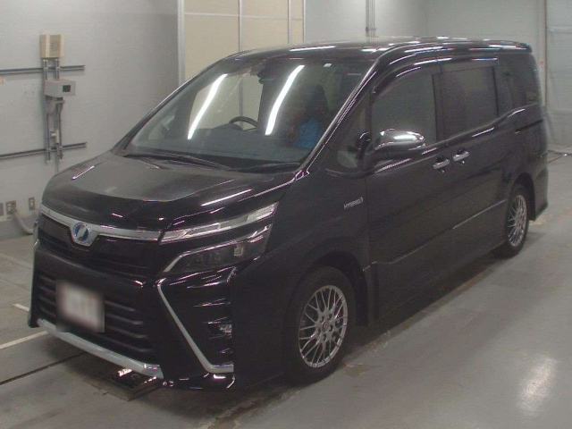 TOYOTA VOXY 2018