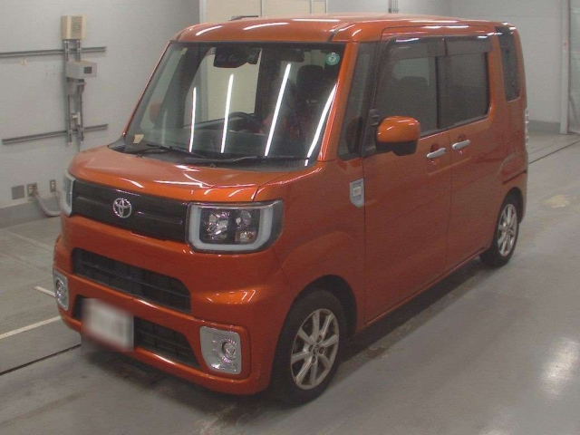 TOYOTA PIXIS MEGA