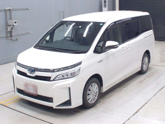 TOYOTA VOXY 2018
