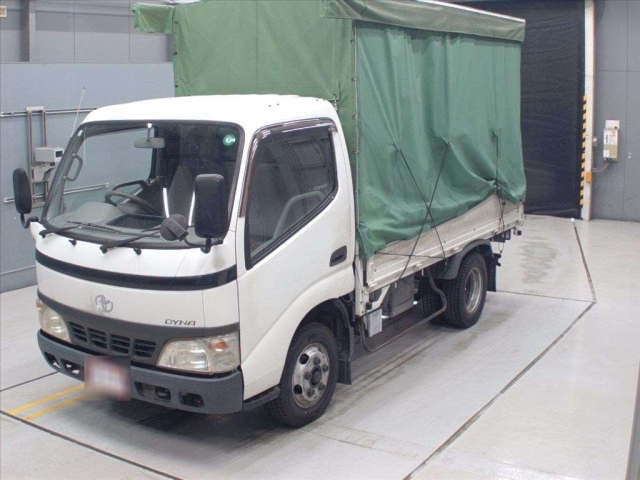 TOYOTA DYNA