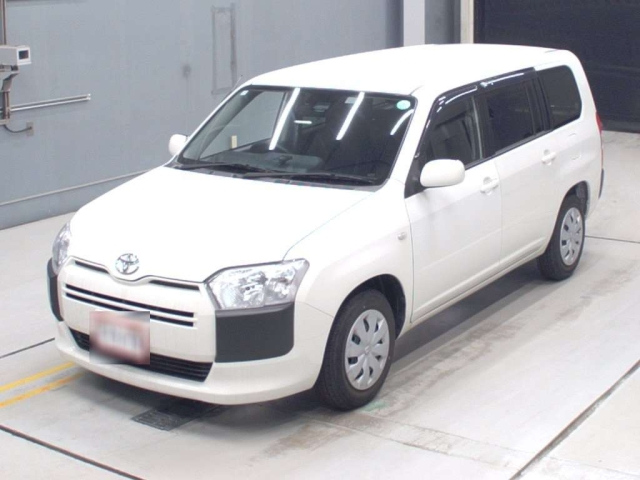 TOYOTA PROBOX 2018