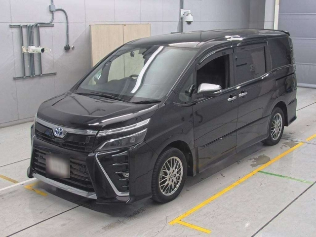 TOYOTA VOXY 2020