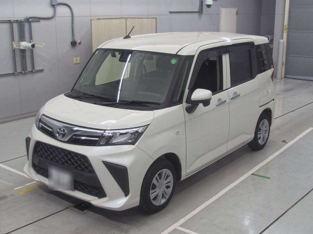 TOYOTA ROOMY 2021