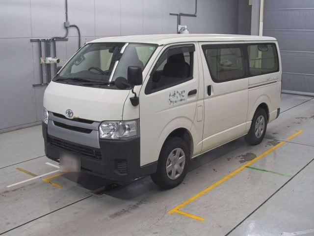 TOYOTA REGIUS ACE VAN 2017