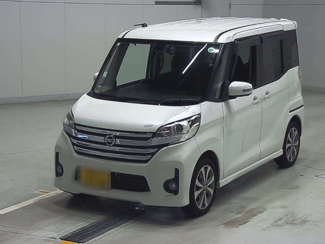 NISSAN DAYZ ROOX