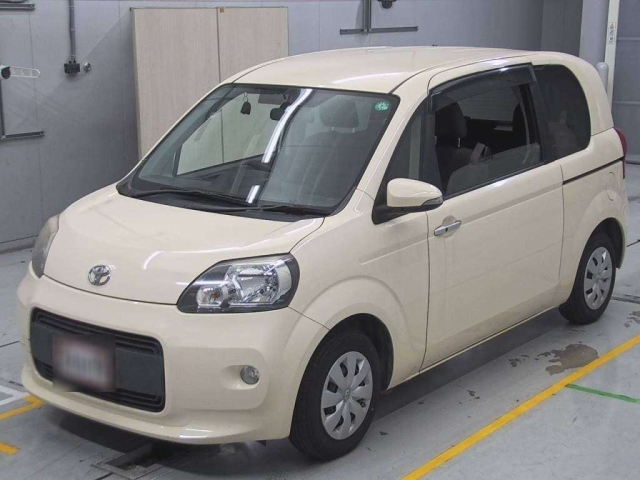 TOYOTA PORTE 2014