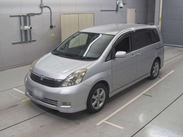 TOYOTA ISIS 2005