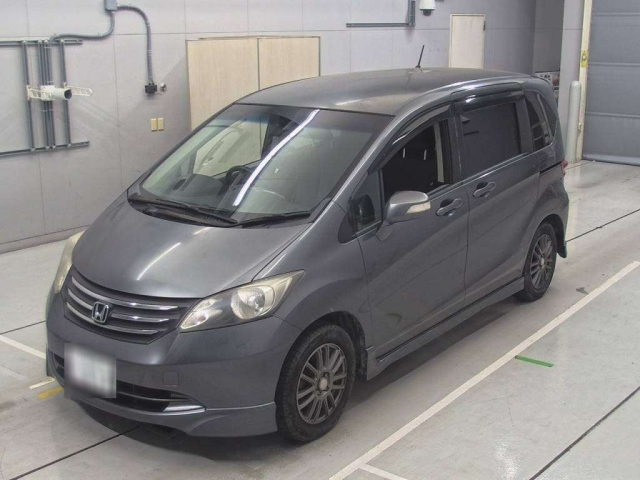HONDA FREED 2011
