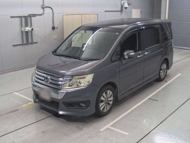 HONDA STEP WAGON 2012
