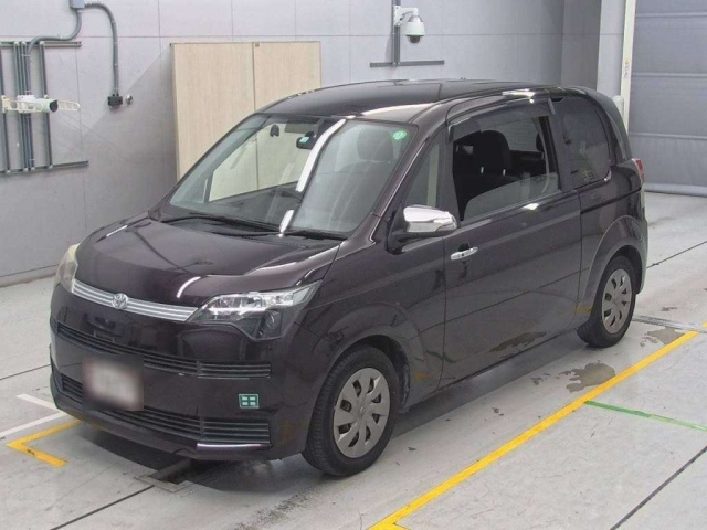 TOYOTA SPADE 2014