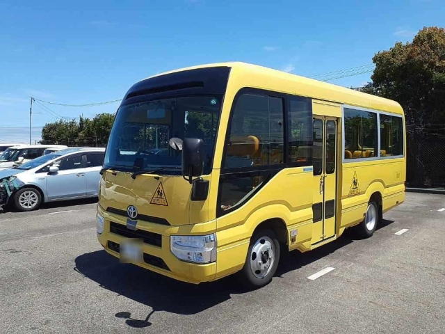 TOYOTA COASTER 2023
