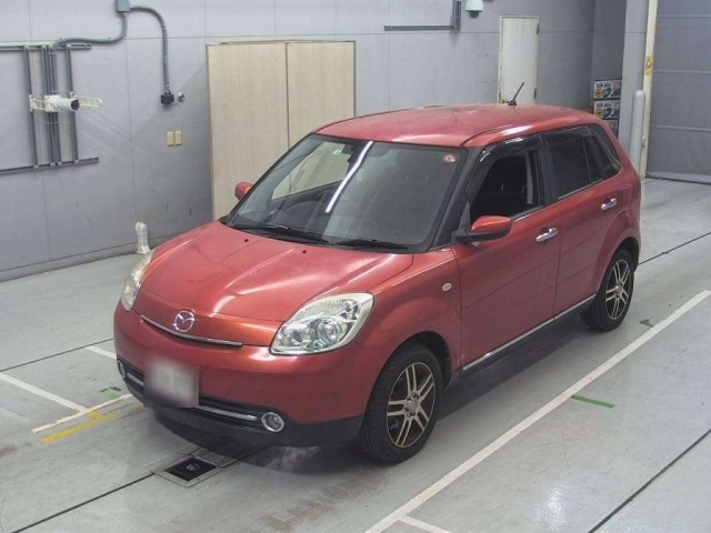 MAZDA VERISA 2010