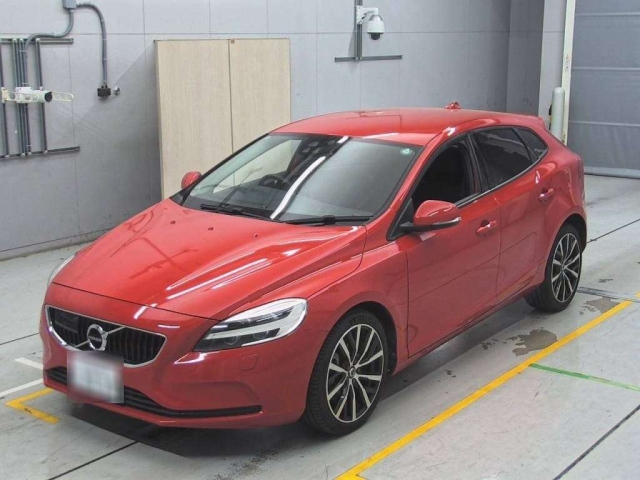 VOLVO V40 2017