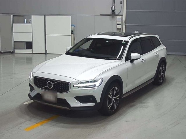 VOLVO V60 2020