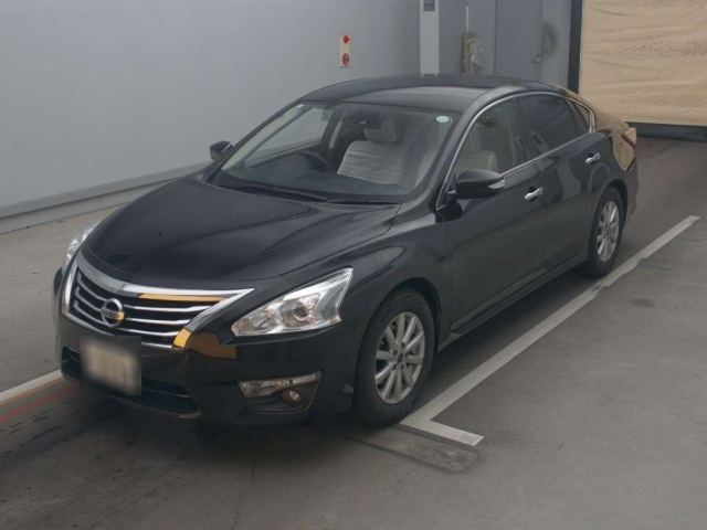 NISSAN TEANA 2019
