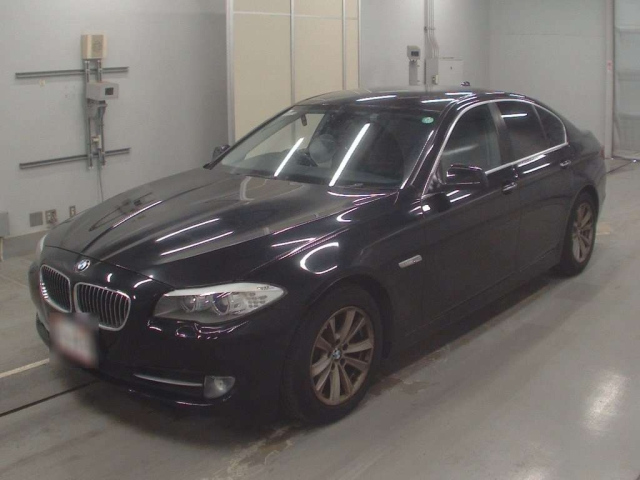BMW 5 SERIES 2011