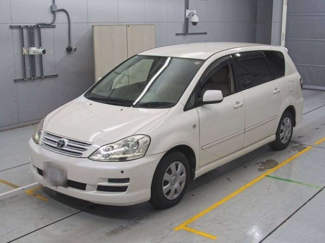TOYOTA IPSUM 2008