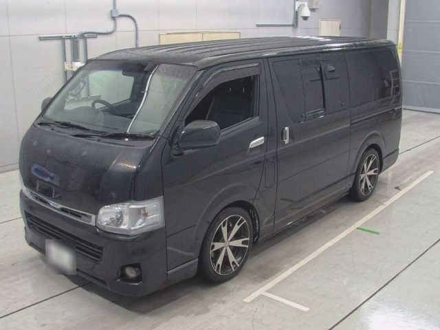 TOYOTA HIACE VAN 2009