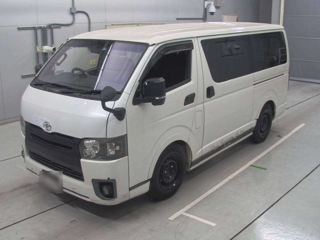 TOYOTA HIACE VAN 2012