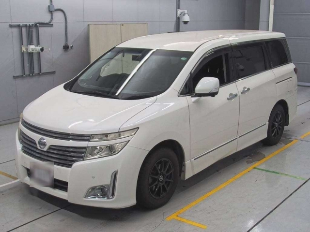 NISSAN ELGRAND 2010