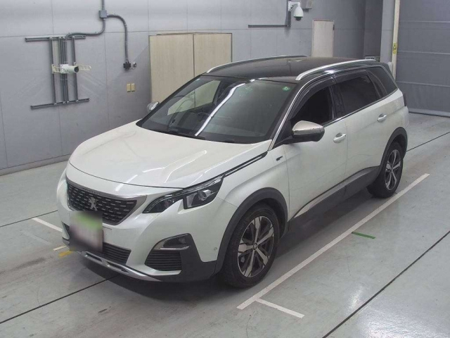 PEUGEOT 5008 2018