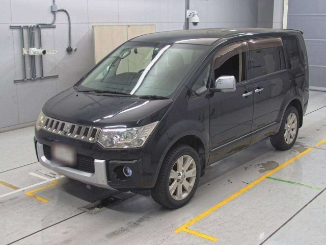MITSUBISHI DELICA D5 2008