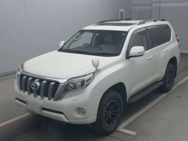 TOYOTA LAND CRUISER PRADO 2013