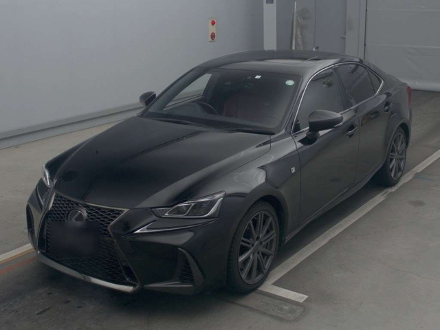 LEXUS IS 2018
