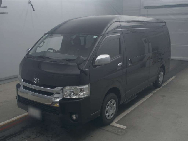 TOYOTA HIACE 2017
