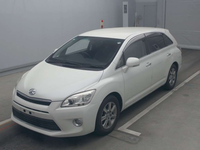 TOYOTA MARK X ZIO 2012