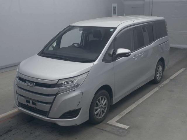 TOYOTA NOAH 2020