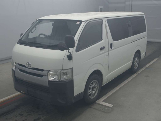 TOYOTA HIACE VAN 2014