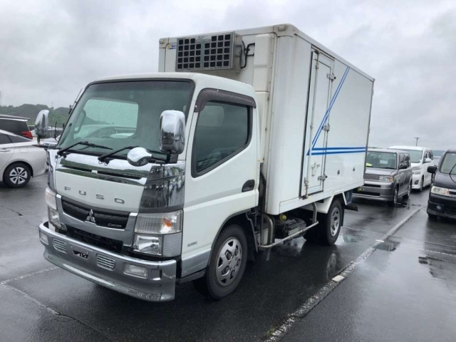 MITSUBISHI CANTER 2016
