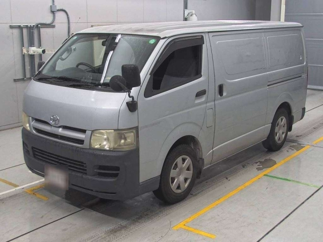 TOYOTA HIACE VAN 2005