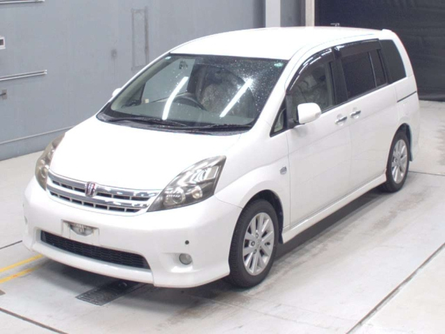 TOYOTA ISIS 2010