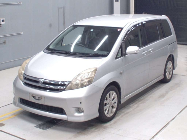 TOYOTA ISIS 2008